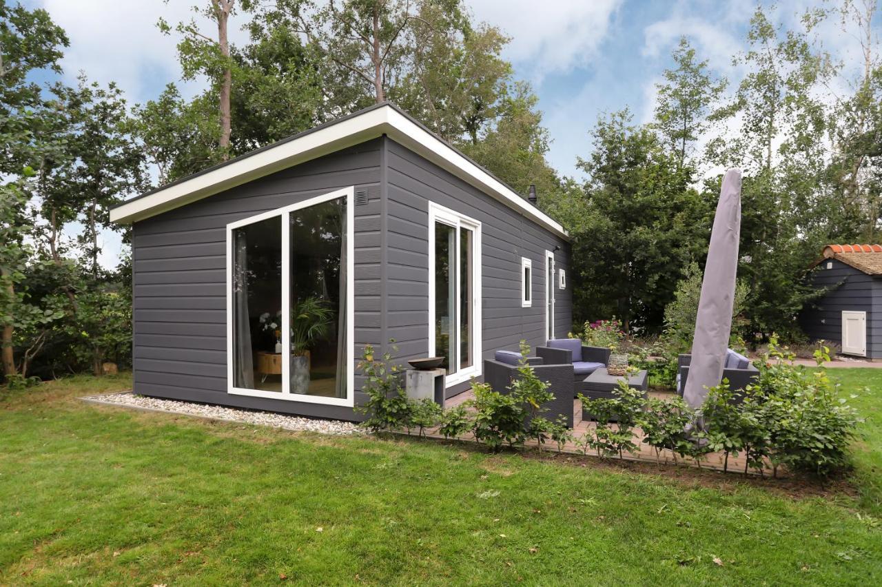 Landelijk Chalet 87 Oosterwolde  Luaran gambar